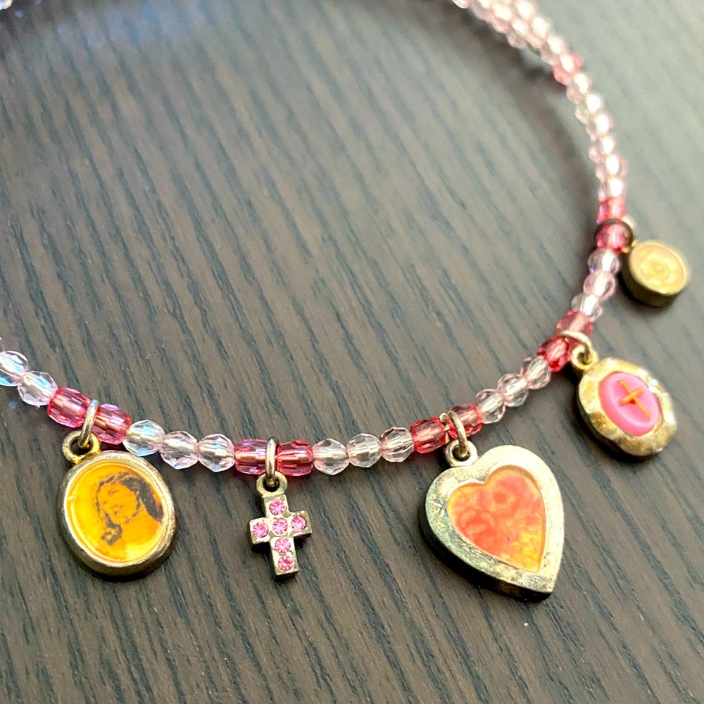 Choker necklace